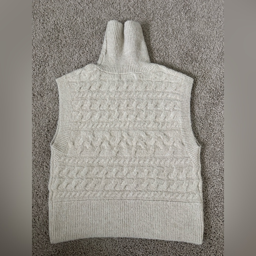 Old Navy Cream Turtleneck Sweater - Picture 5 of 8